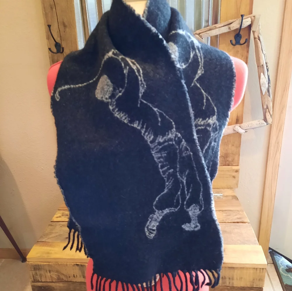 N/A vtg black